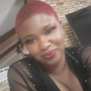 Meet your Posher, Lacee